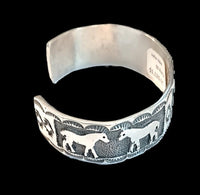 5 Horses Cuff