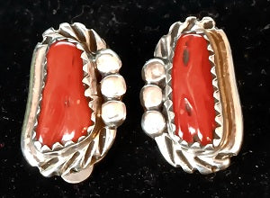 17x10mm Coral Branch Clip Back