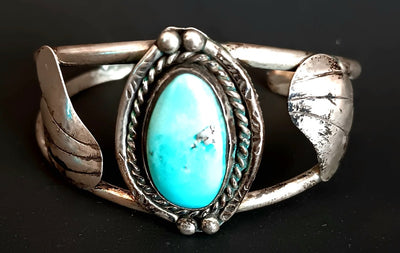 58"mm Turquoise Fan Bracelet