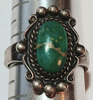 7.5-SS Vintage Oval Turquoise Ring