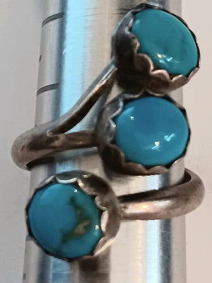 4.5-SS Three Dot Turquoise Ring