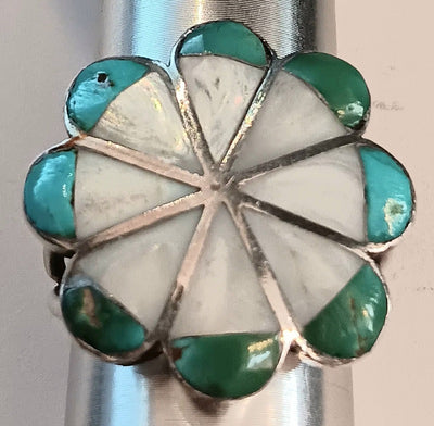 4.5-SS Vintage Turquoise, Mother of Pearl Flower Ring