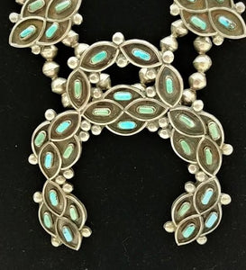Needlepoint Turquoise Naja / Silver Necklace