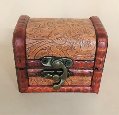 Embossed Wood Box w/Latch - Leather